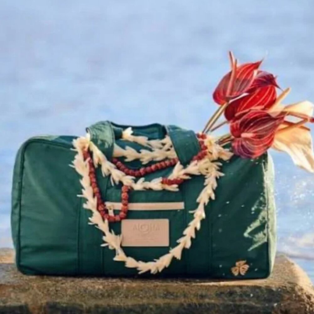 ALOHA Collection Forest Green Travel Bag/ Hawaii Limited Edition/ Kahala mall